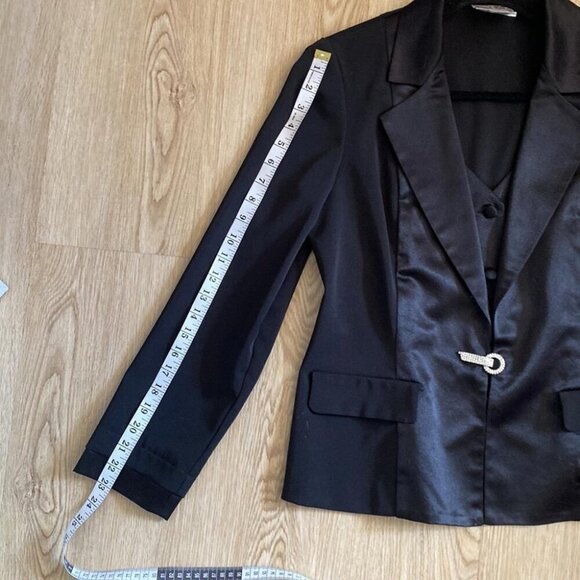 Joseph Ribkoff Whimsigoth Tuxedo Blazer Rhinestone Clasp Dark Glamour - Picture 12 of 15